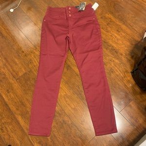 NWT Maroon Hi-Waisted skinny Jeans
